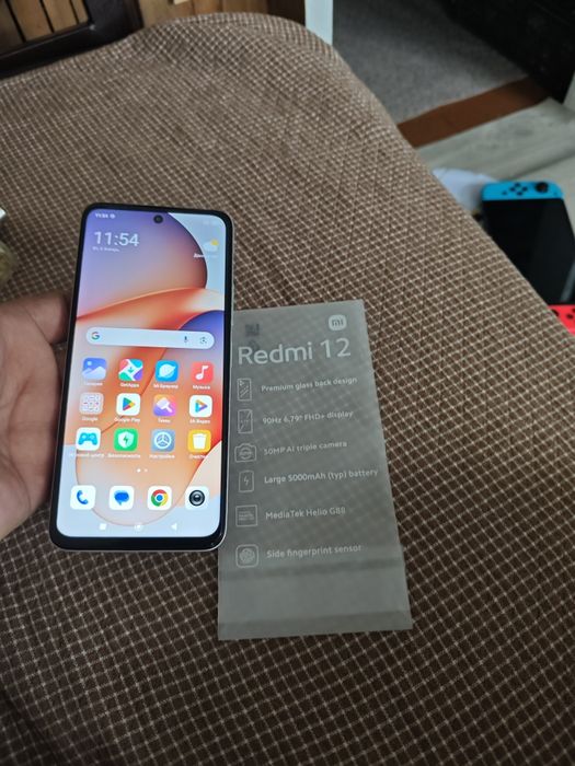 Продам смартфон xiaomi redmi12