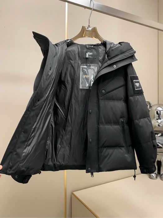 Geaca Fendi , calitate premium , pe comanda , noua , XL