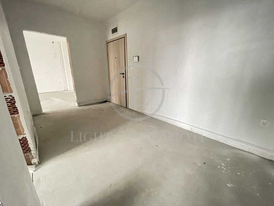 Продава се Тристаен апартамент в Пловдив, Каменица 2 - 122 кв.м за 1497 €/кв.м - Снимка #8