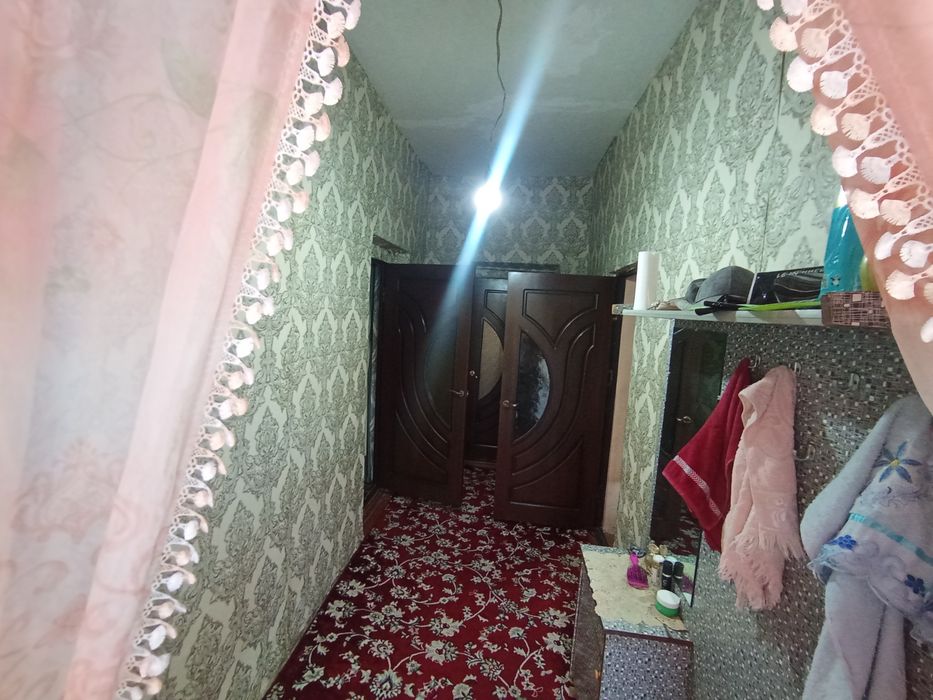 Продаёт участок в Бектемире
