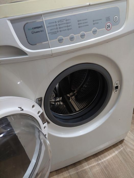 Продам стиральную машинку