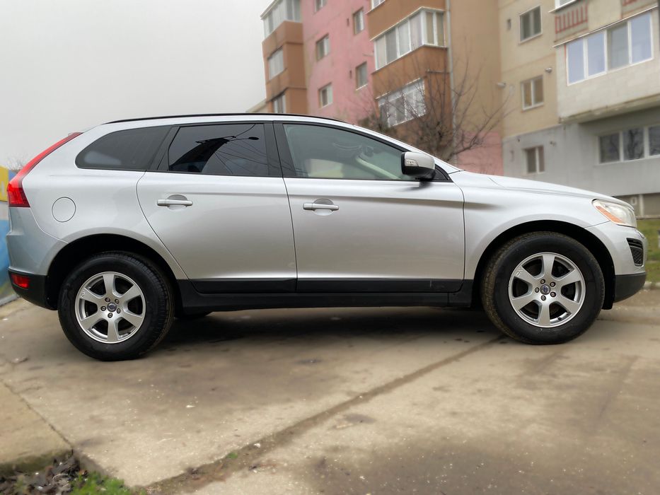 Volvo XC 60 • 2.0 D • Automat • Navi • Xenon • 5 cilindrii • Euro 5