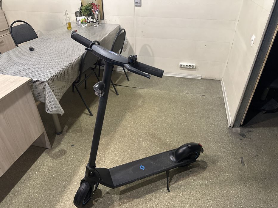 Продам электро самокат