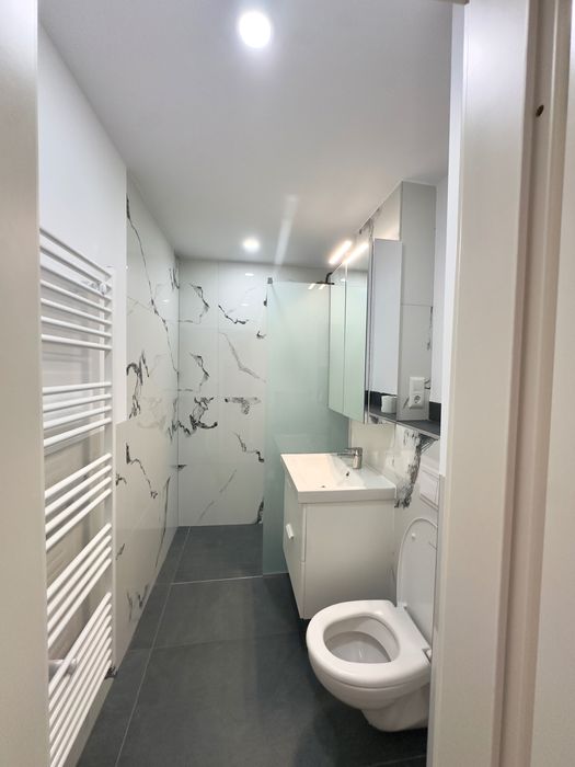 Închiriez apartament 3 camere | Prima închiriere | Renovat complet | Loc Parcare | Zona Big