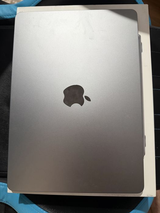 MacBook Air 13” M3 – 256GB – ca nou