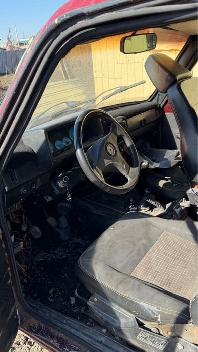 Нива продам срочно окончательно 500к