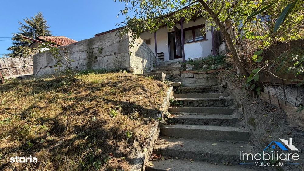Casa 2 camere de vânzare – Str. Tăbăcari | Petroșani