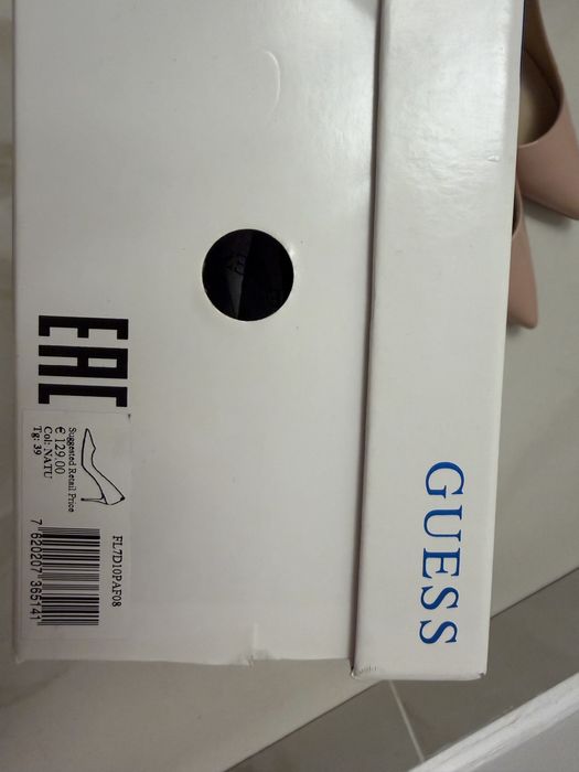 Pantofi nude lac Guess noi