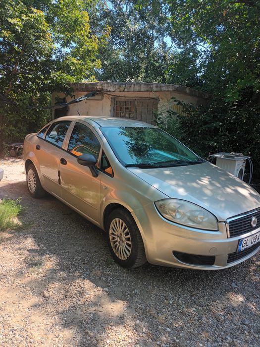 Fiat Linea.