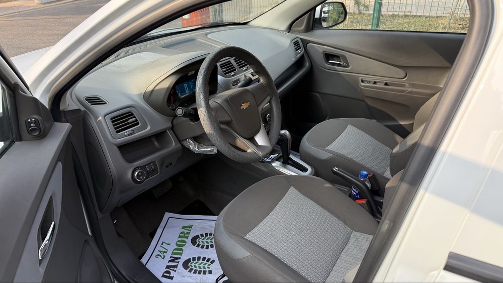 Chevrolet Cobalt 2022 — 8