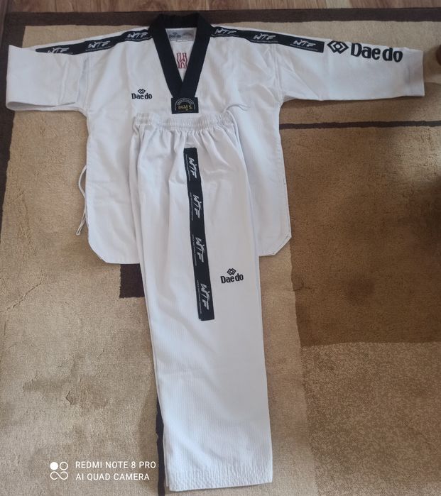 Добок за Taekwondo WTF Dae do 160см