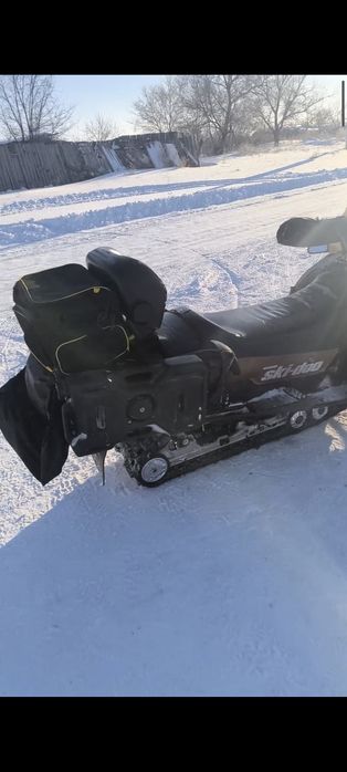 Продам БРП 800 двух такник