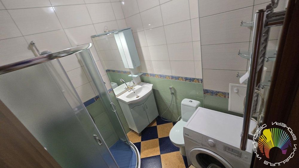 Дава се под наем Двустаен апартамент в Бургас, Център - 70 кв.м за 408 € - Снимка #12