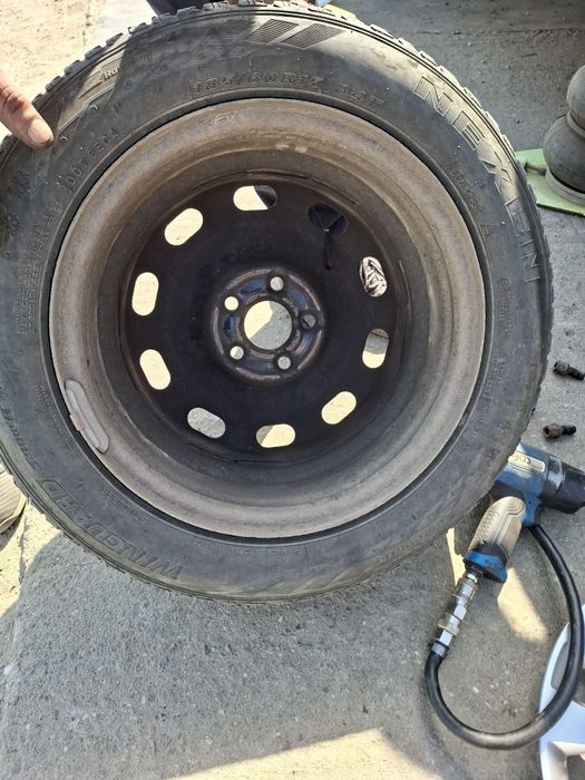 Vând jante Skoda Rapid