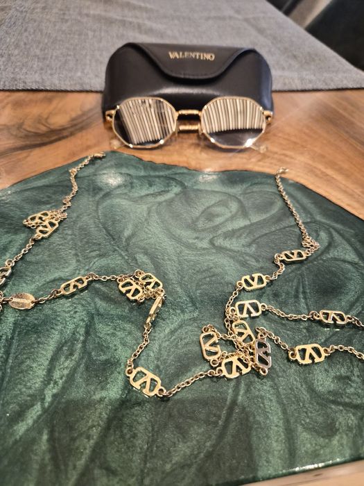 очила  Valentino