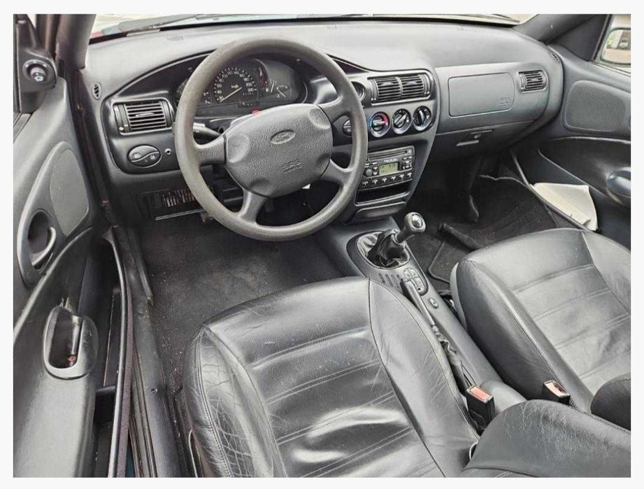 Vand sau schimb Ford Escort Cabrio