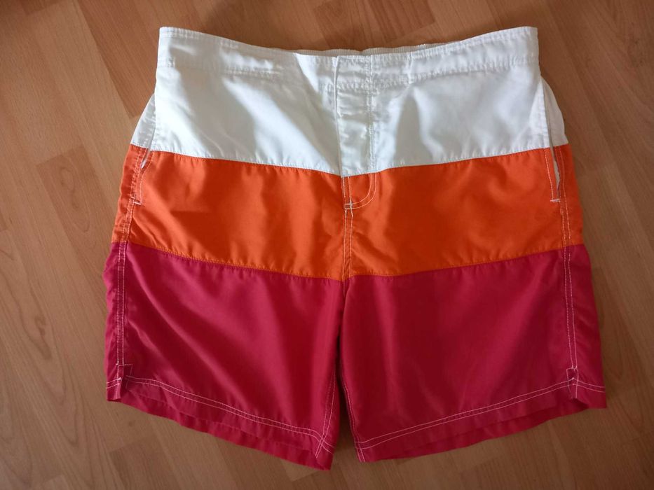 Pantaloni scurti barbati de baie  marime L si XL  diferite modele