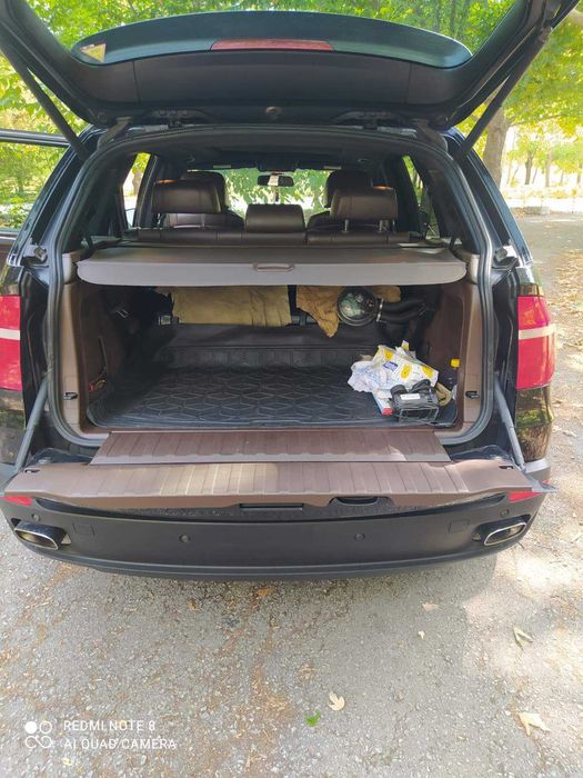 Продавам BMW X5 4.8 I