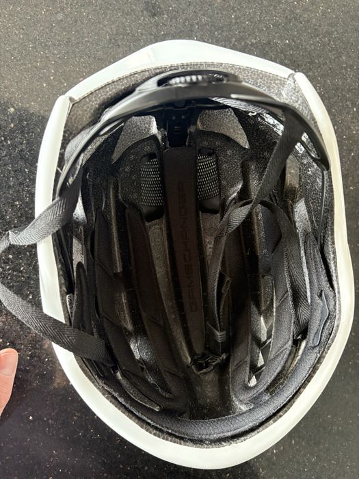 Каска Abus Gamechanger