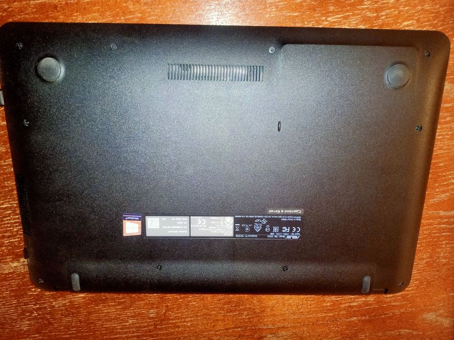 Продам ноутбук отлично состояние