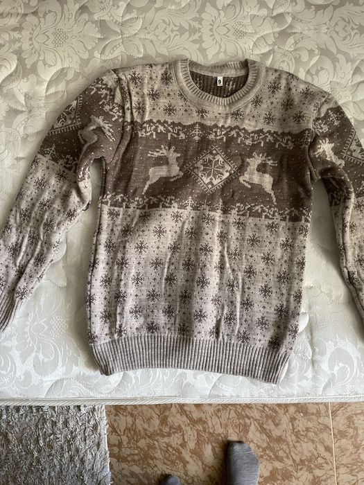 Продам 3 кофты доя фотосессии