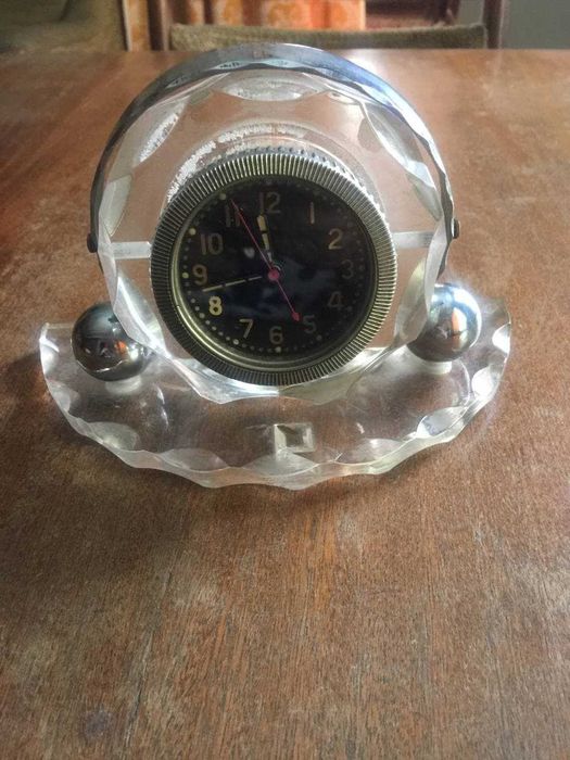 настольные механические часы в горном хрустале,сделано в  СССР 60-х г