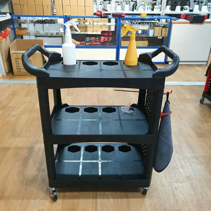 Мобильный стол для сто детейлинга