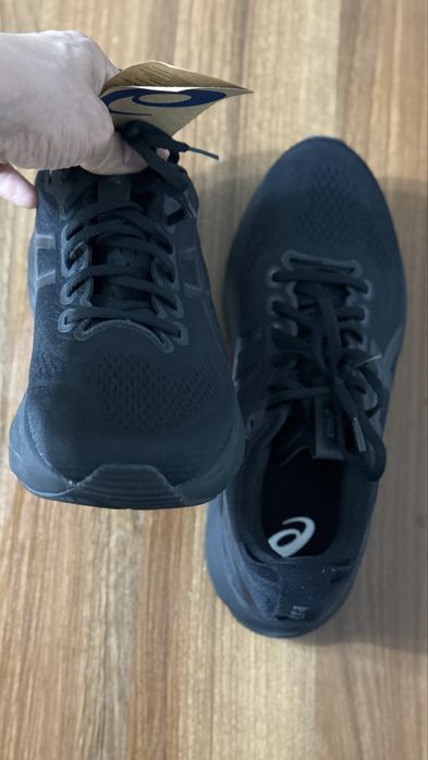 Беговая кроссовка Asics Gel Kayano 32