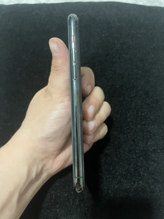 Продам Айфон 11 Про