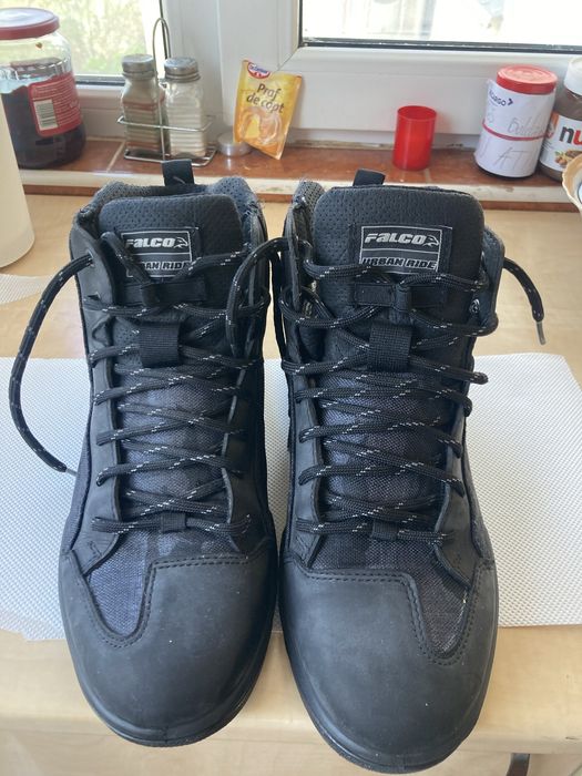 Ghete Moto masura 45 folosite doar in scola