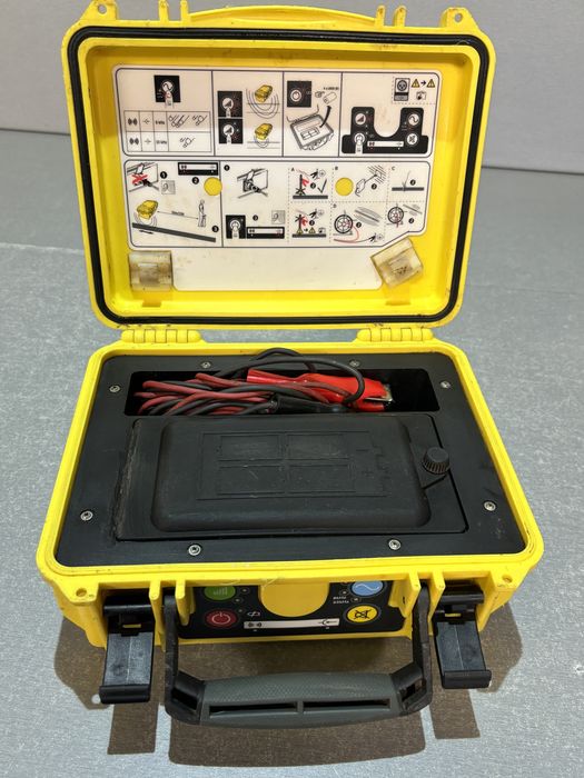 Ezicat i750 detector utilitati  cabluri conducte apa gaz etc Leica