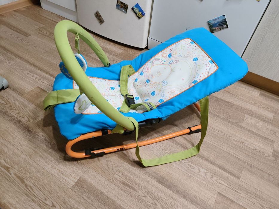 Шезлонг детский