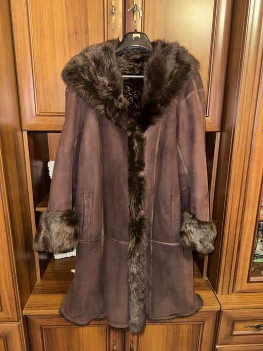 Cojoc din piele naturala intoarsa cu blana aplicata