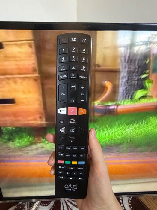 Продам телевизор artel 49/9000 smart