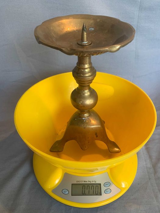 стар бронзов свещник  ,