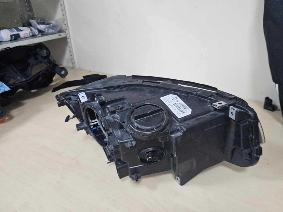 Ляв фар за BMW 5 F10 F11 завиващ ксенон бмв ф10 ф11