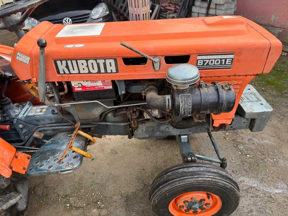 Kubota B7001E Mini Tractor Diesel 14CP + Freza Inclusa