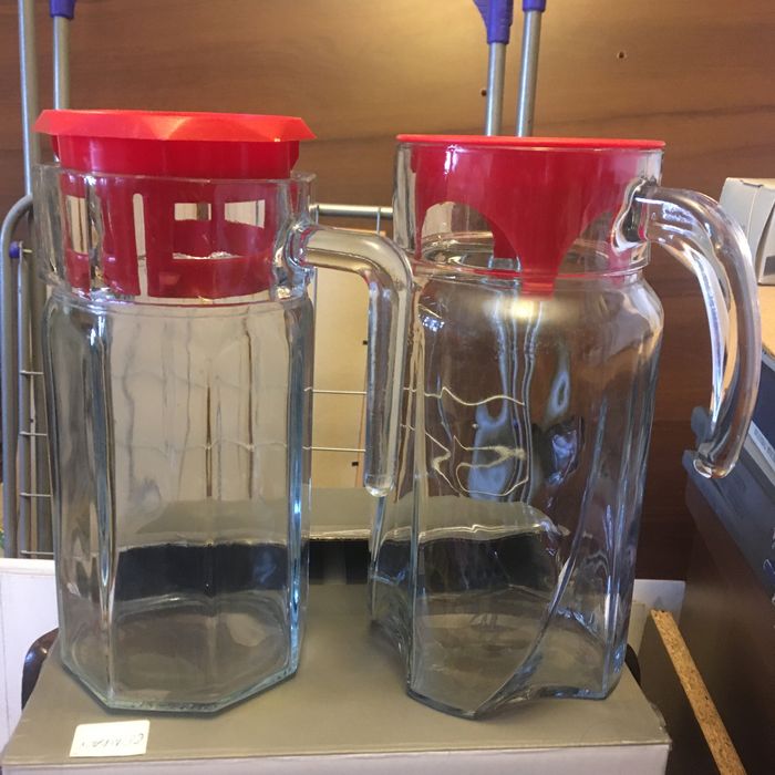 Графин, кувшин 2 л