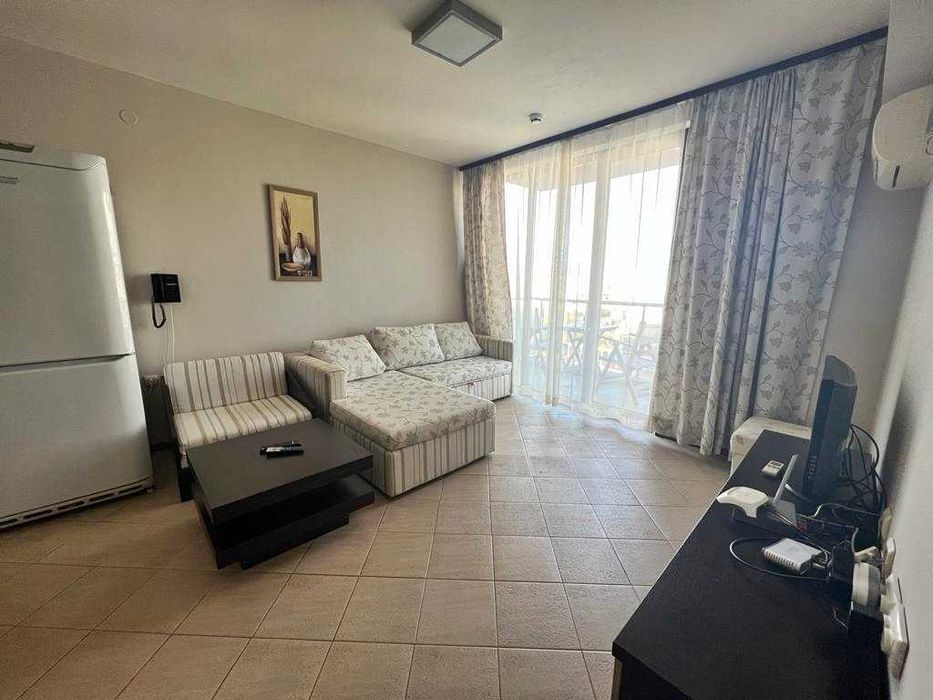 Продава се Двустаен апартамент в к.к. Слънчев бряг - 66 кв.м за 1014 €/кв.м - Снимка #1