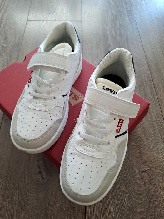 Детски кецове и маратонки