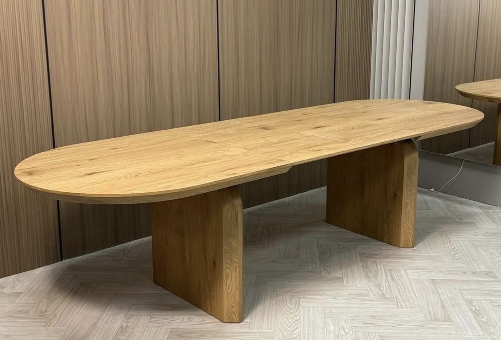 Стол для гостиной