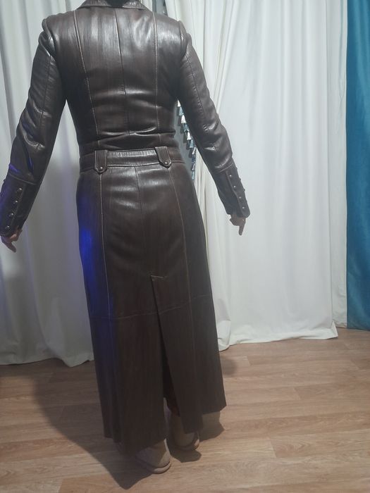 Продаю плащ  из натуральной кожи