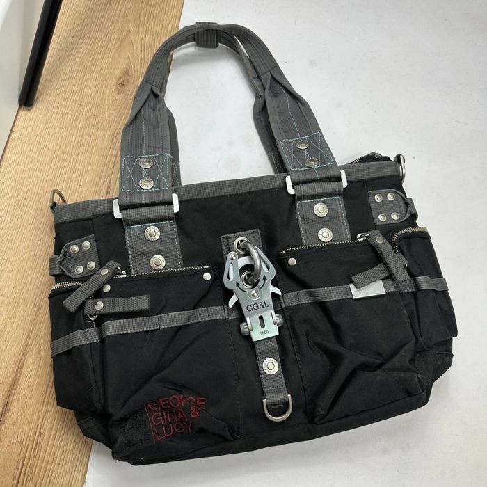 George Gina & Lucy “Six”