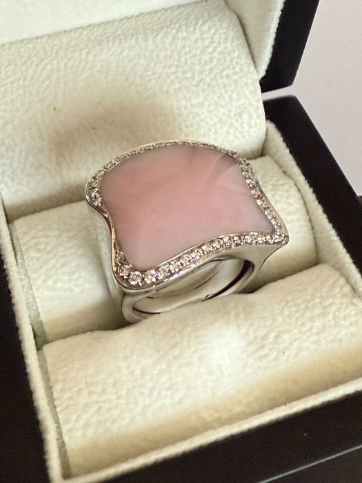 18К Златен Пръстен с Розов Корал и Диаманти; Тегло 18,3г 53 Размер 53;