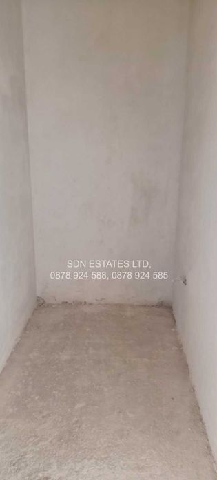 Продава се Тристаен апартамент в Казанлък - 120 кв.м за 1326 €/кв.м - Снимка #2