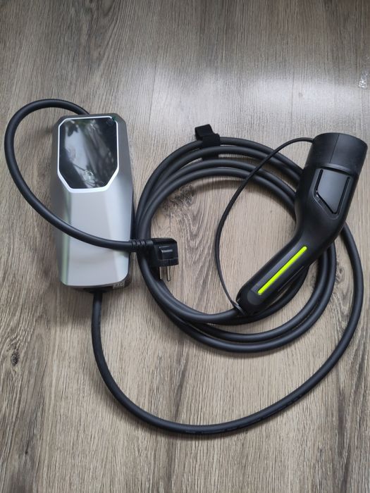 Incarcator auto electrice si hibride 16A putere reglabila