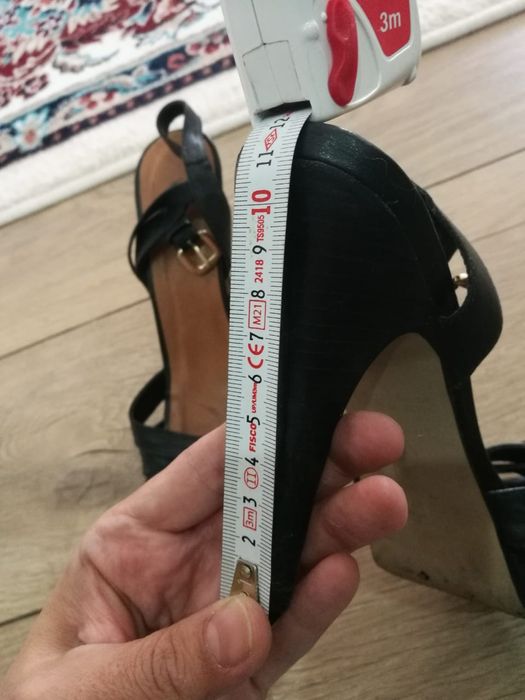 Красивая женская обувь