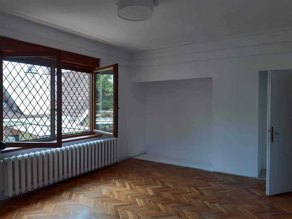 Inchiriez casa in zona hotel Napoca, Cluj-Napoca pe strada Eremia Grigorescu nr 18.