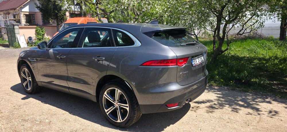 Jaguar F-PACE - 2017