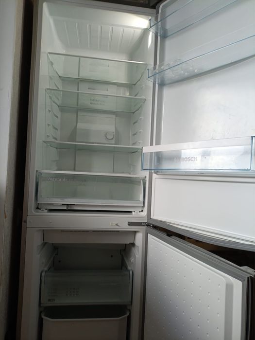 Срочно. Продам Холодильник